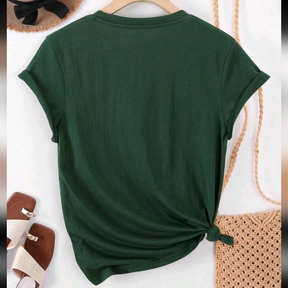 Green Heart Graphic Women's Top - Picture 2 of 2